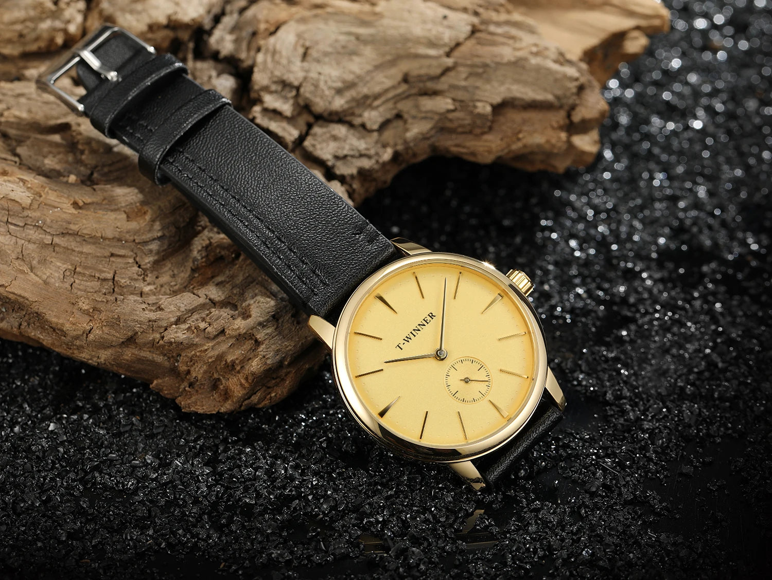 Relógio Mecânico de Couro Minimal
